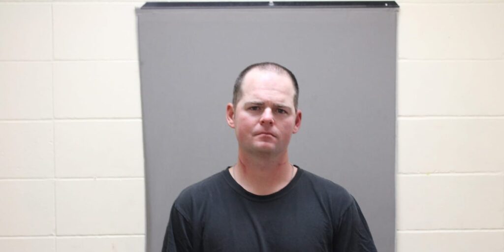 Man arrested after assault at local business in Canton, Missouri