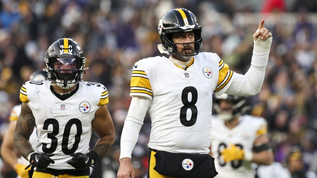 Mike Tomlin: You go into business with Aaron Rodgers for days like Sunday