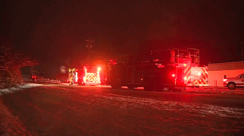 No injuries reported after overnight fire at Warren County business
