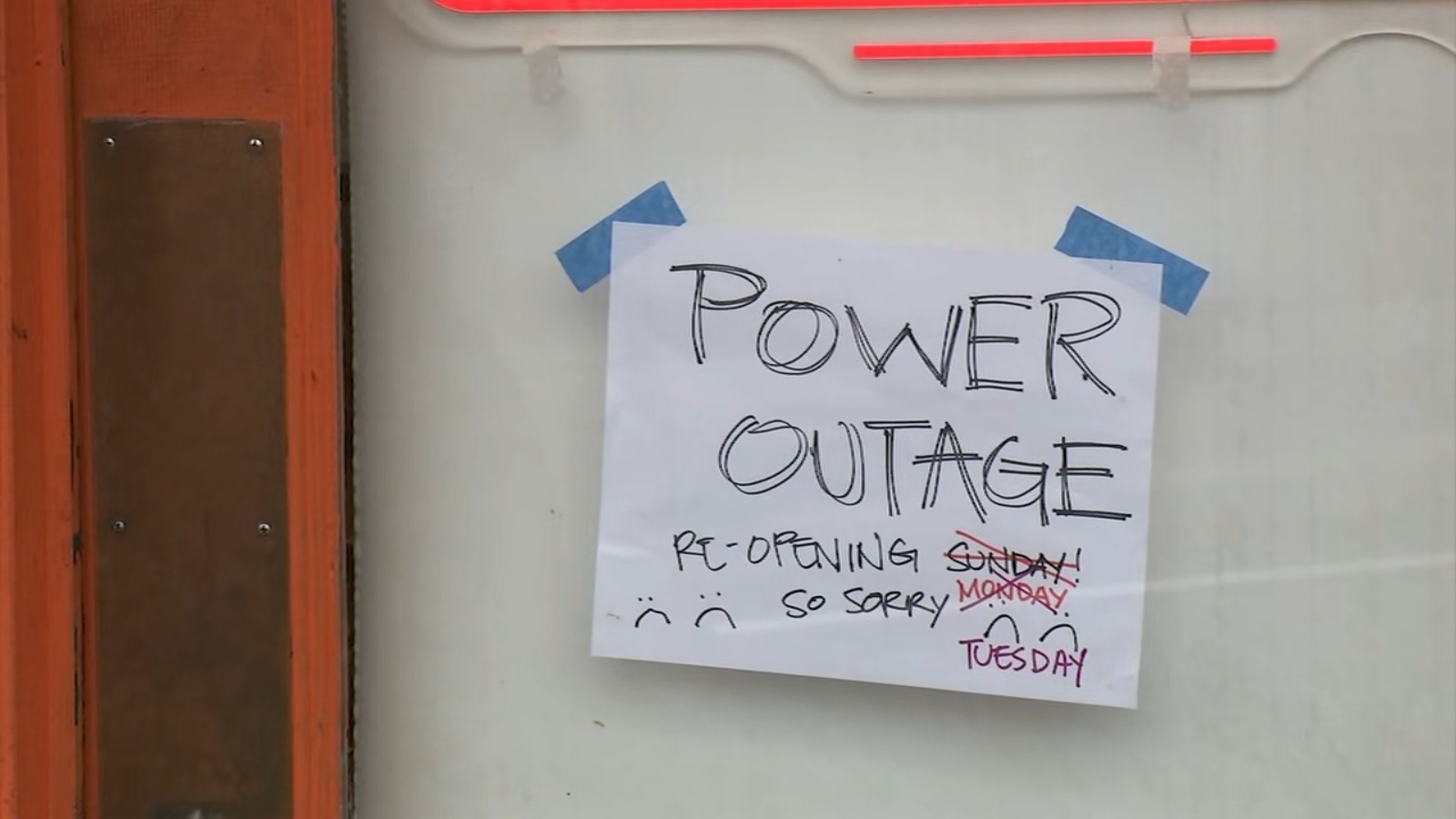 San Francisco's Sunset businesses rally after 40-hour PG&E outage coincides with winter solstice celebration