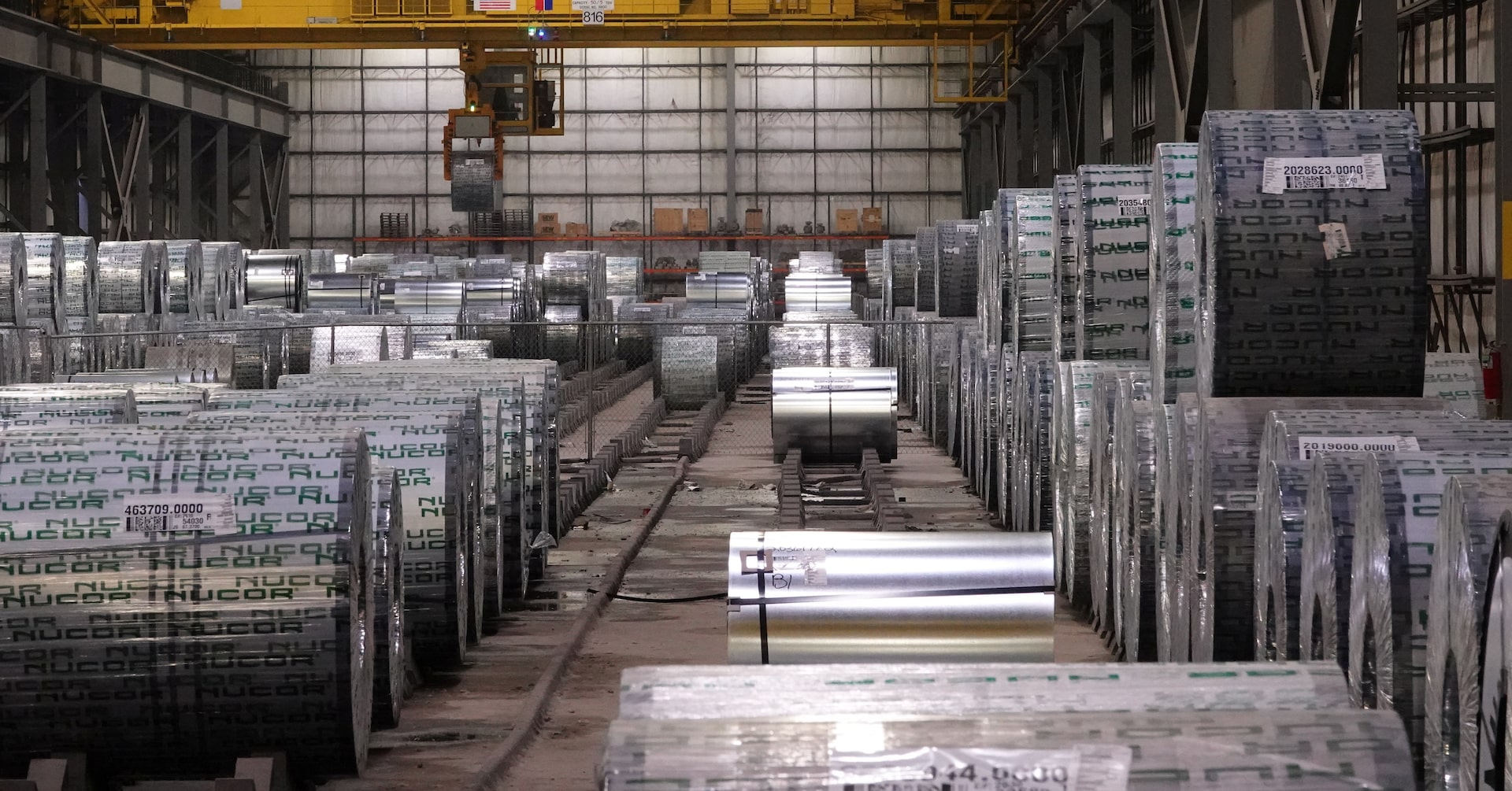 U.S. business activity growth hits 6-month low in December