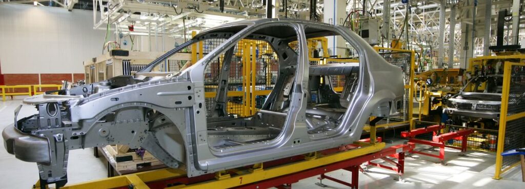 Why Analysts See Li Auto’s Story Shifting Amid Valuation Cut And Global Expansion Uncertainty