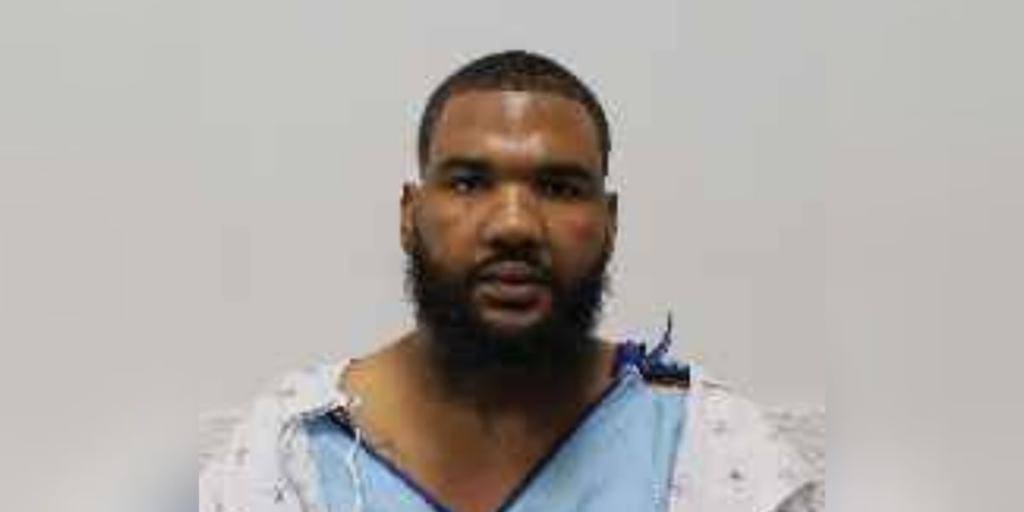 Man shot, arrested after alleged robbery outside Baton Rouge business