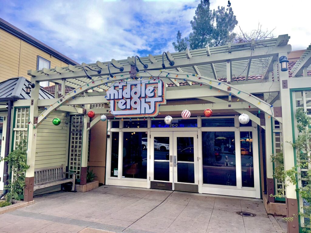 Last Call: Middle 8 bar is latest downtown Pleasanton business to close