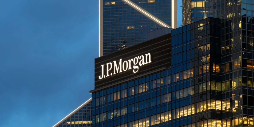 JPMorgan Ditches Proxy Advisors and Turns to AI for Shareholder Votes