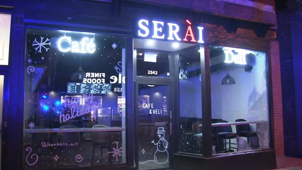 Chicago crime: Police investigating Lincoln Park business break-ins at Big Apple Grocery Store, Serai Cafe and Deli