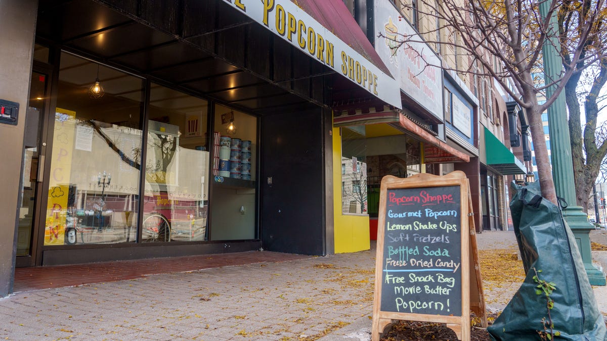 Amid winter slowdown, Peoria business pleads for community support