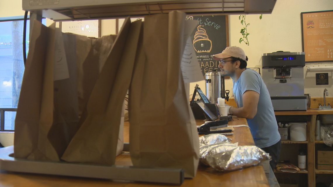 Seattle restaurants raise funds for Minneapolis businesses amid fallout from ICE operations