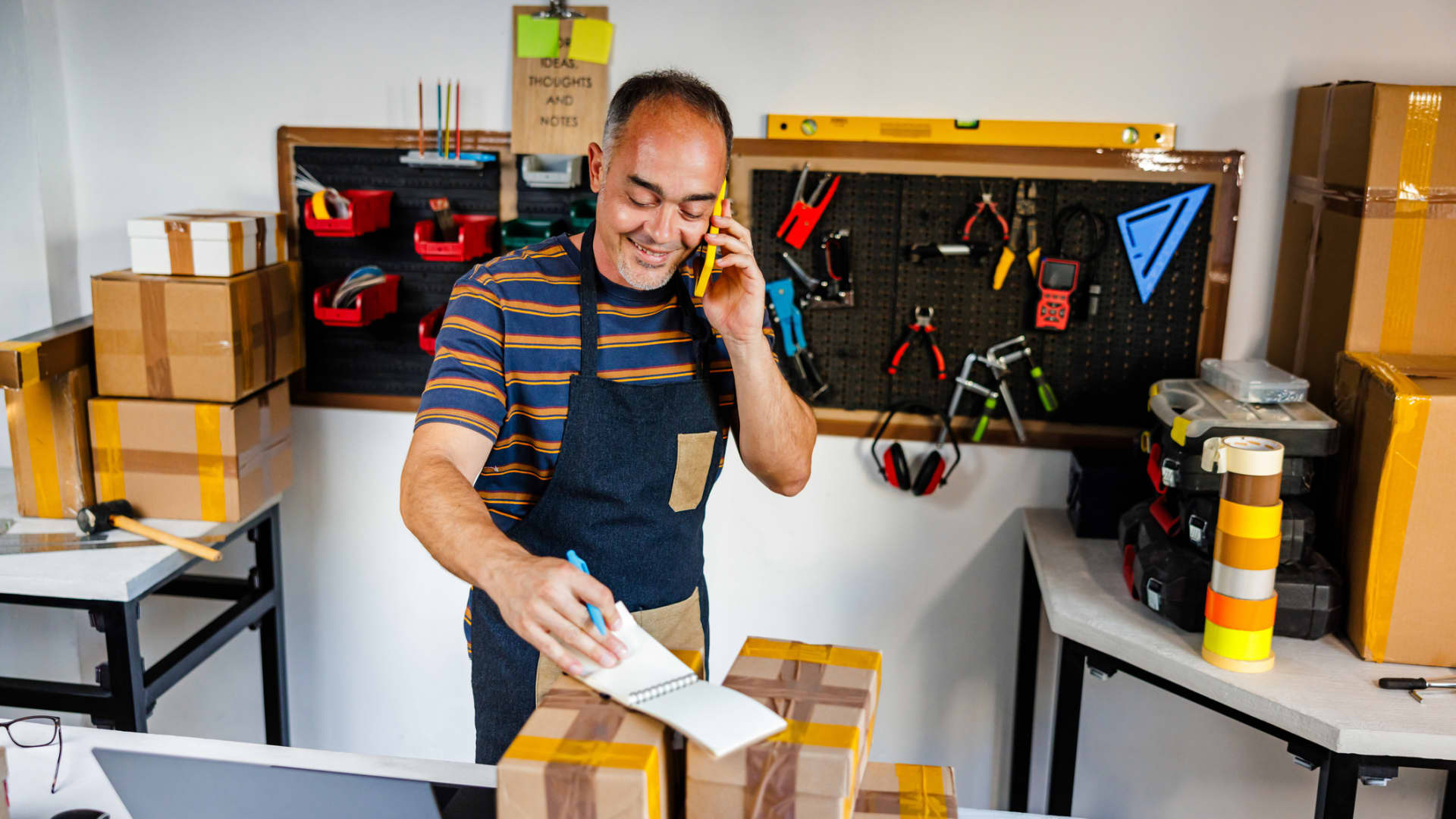 4 Of The Best Crowdfunding Platforms For Businesses