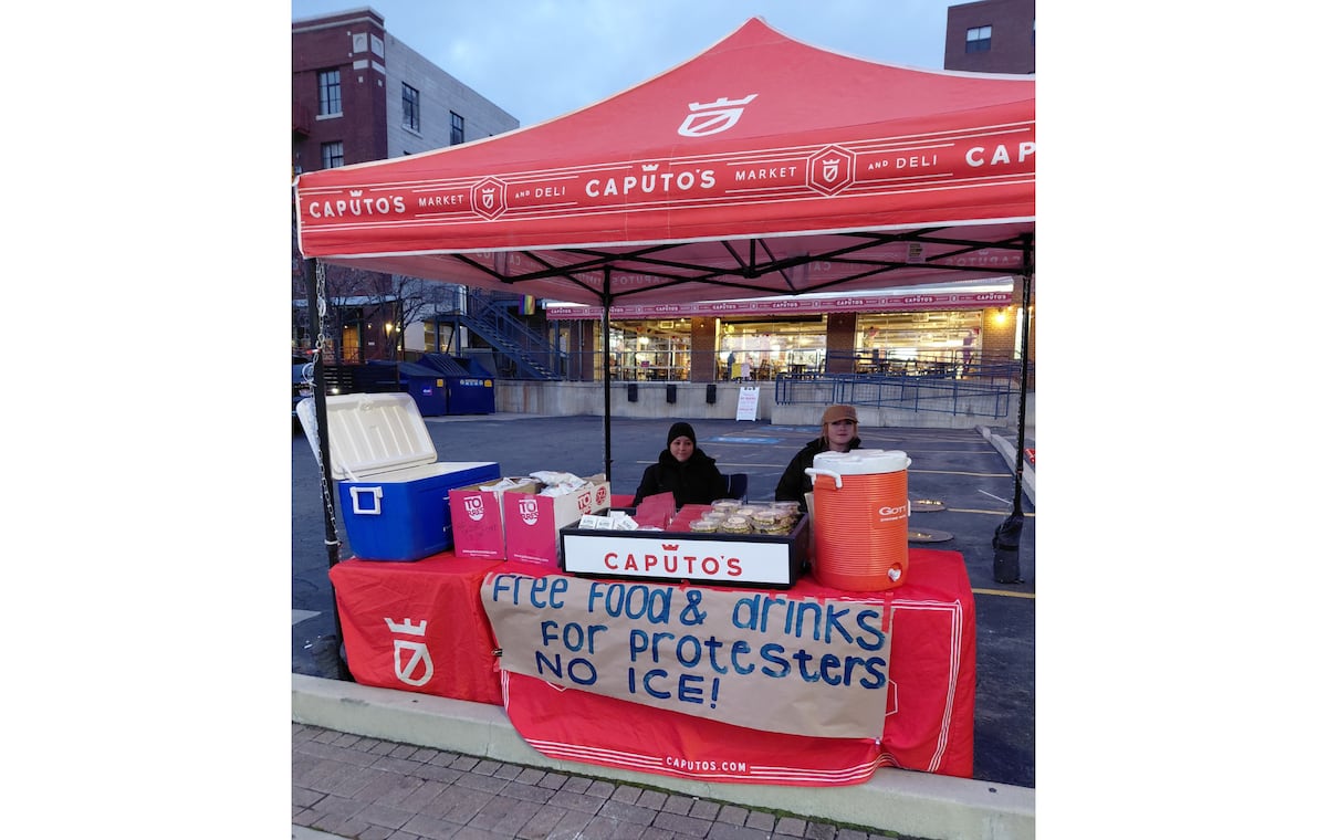 An SLC business supported an anti-ICE protest. Bad reviews followed, then a wave of positive comments.