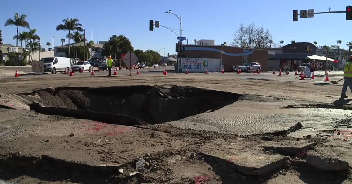 Business frustration continues amid Morena sinkhole