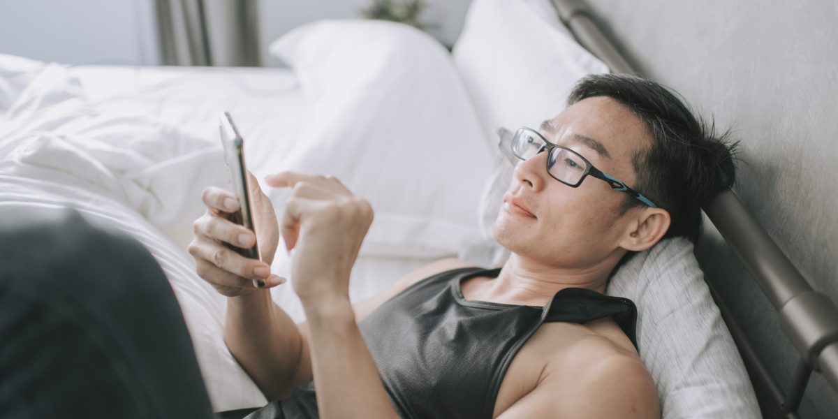 CEOs' favorite apps they check first thing in the morning for success