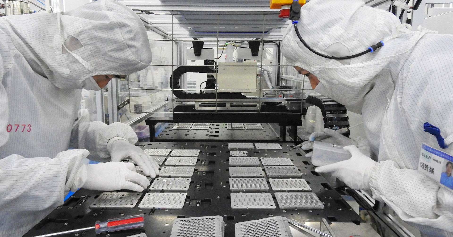 China's services growth hits 6-month low in December, shows private PMI