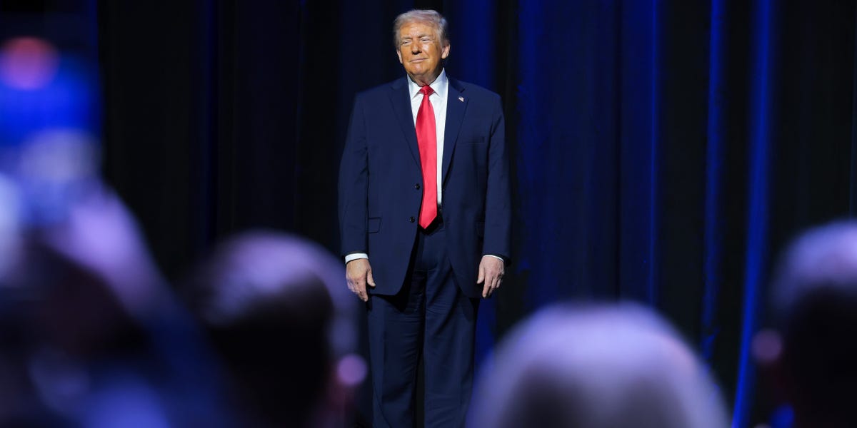 EU's Trade 'Bazooka' Risks US Services Over Trump's Greenland Tariffs