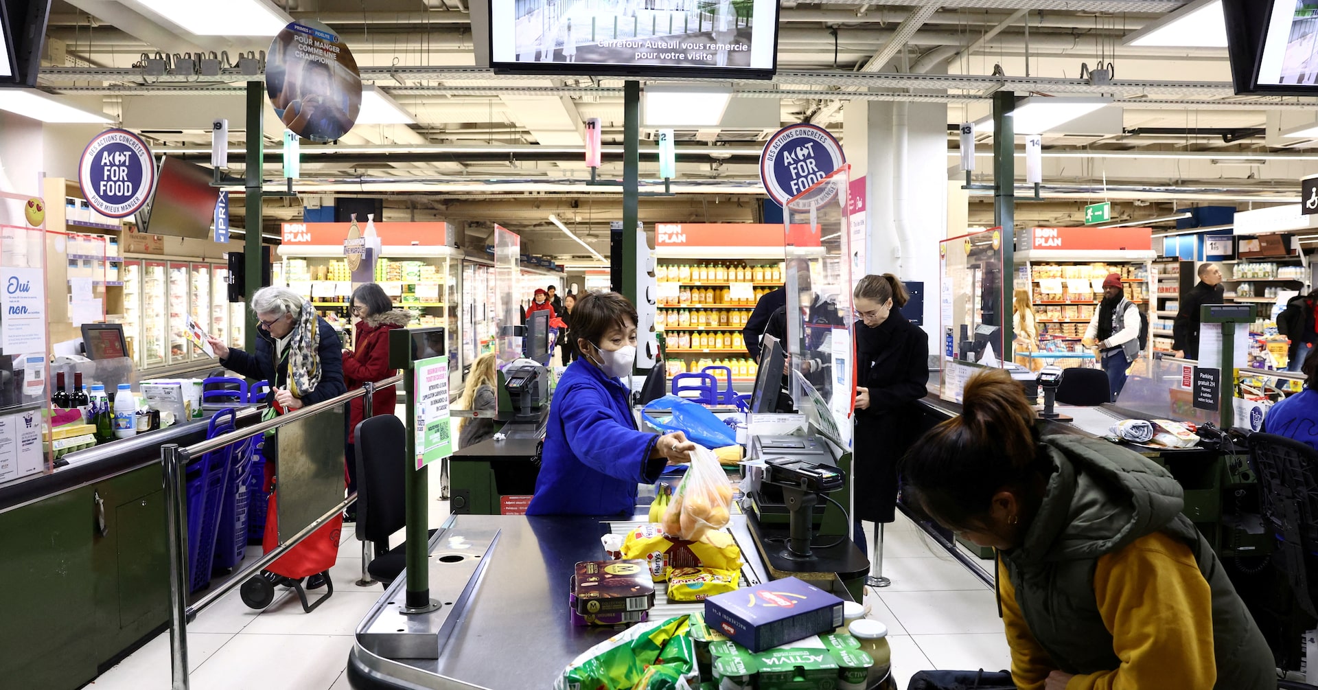 Euro zone business activity expands more slowly than expected in January