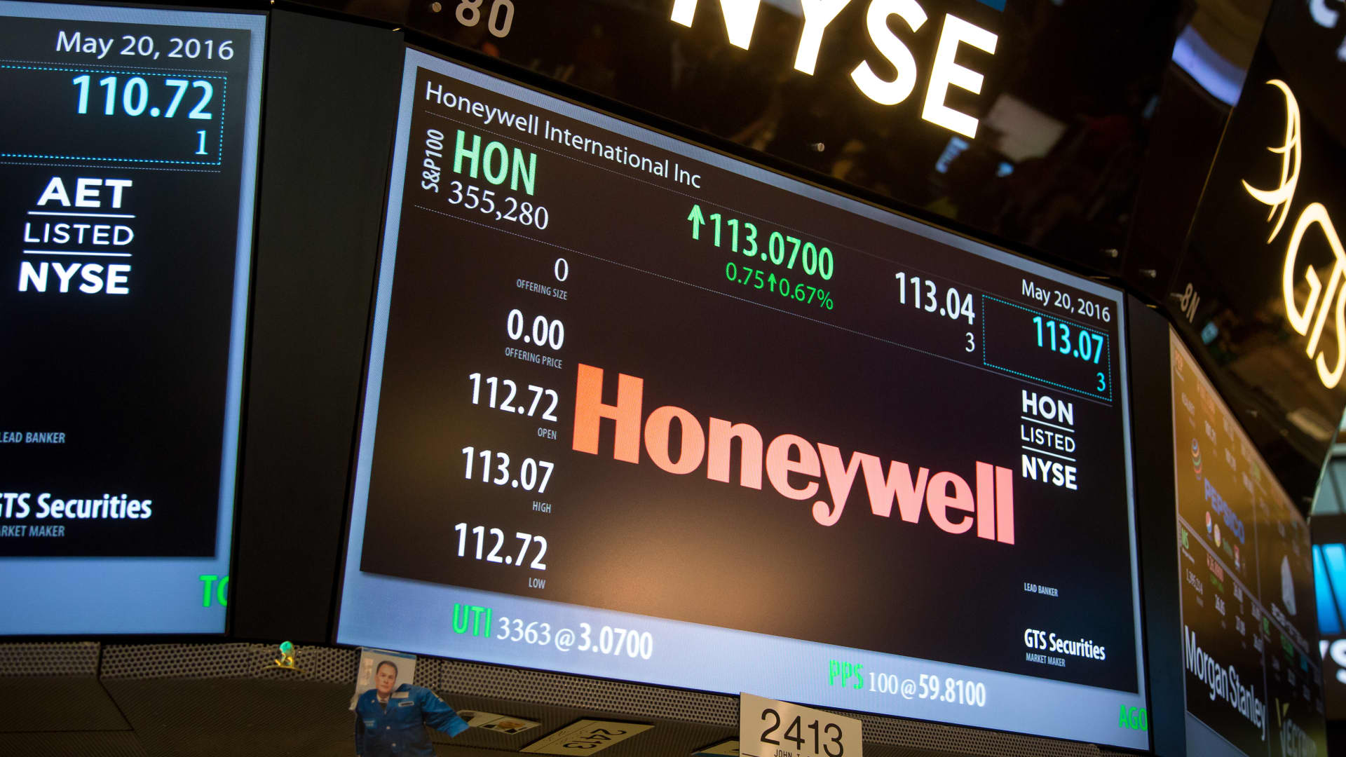 Honeywell's business and stock are looking good — Cramer has this advice for investors