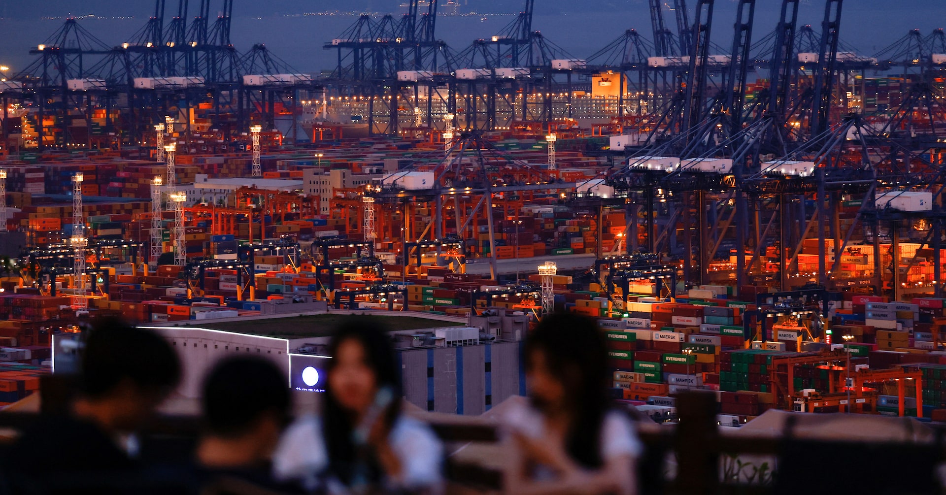 IMF sees steady global growth in 2026 as AI boom offsets trade headwinds