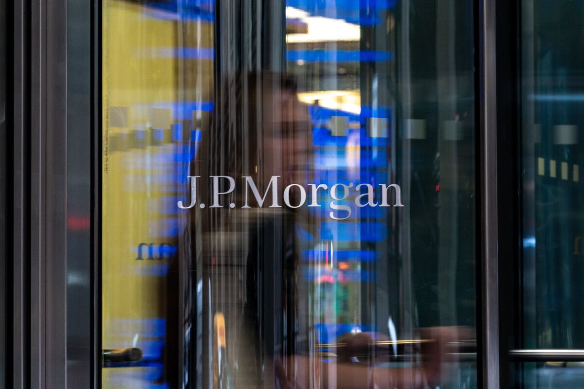 JPMorgan to Take Over Apple Credit-Card Business, Report Says