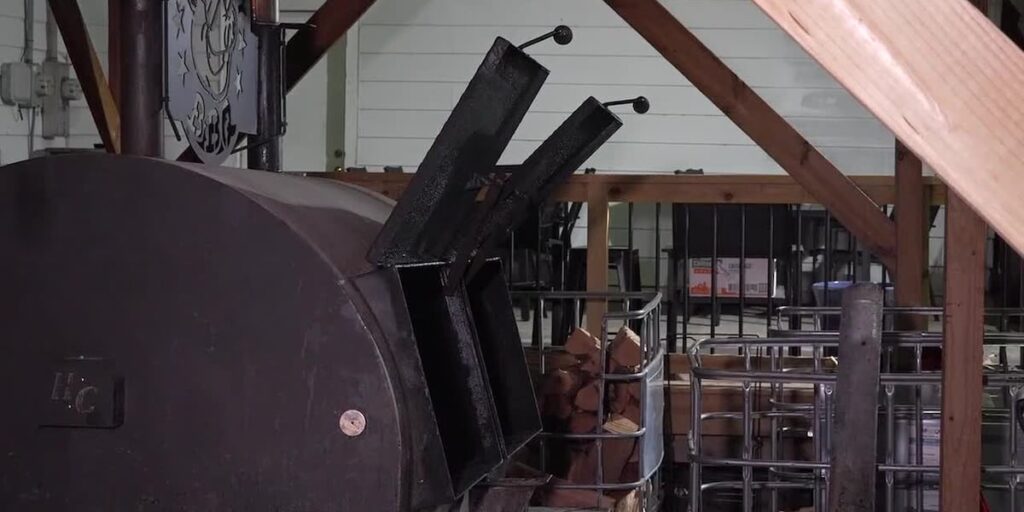 Local BBQ business steps in after smoker breaks down