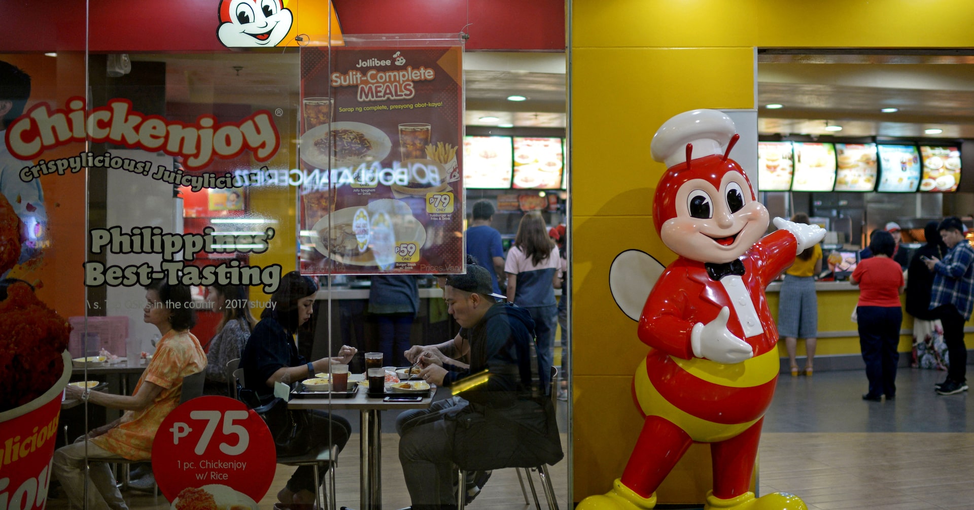Philippines' Jollibee plans spinoff, US listing of international business