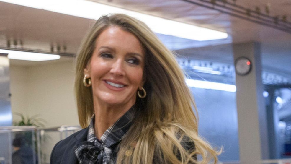 The National Desk dark theme brand icon