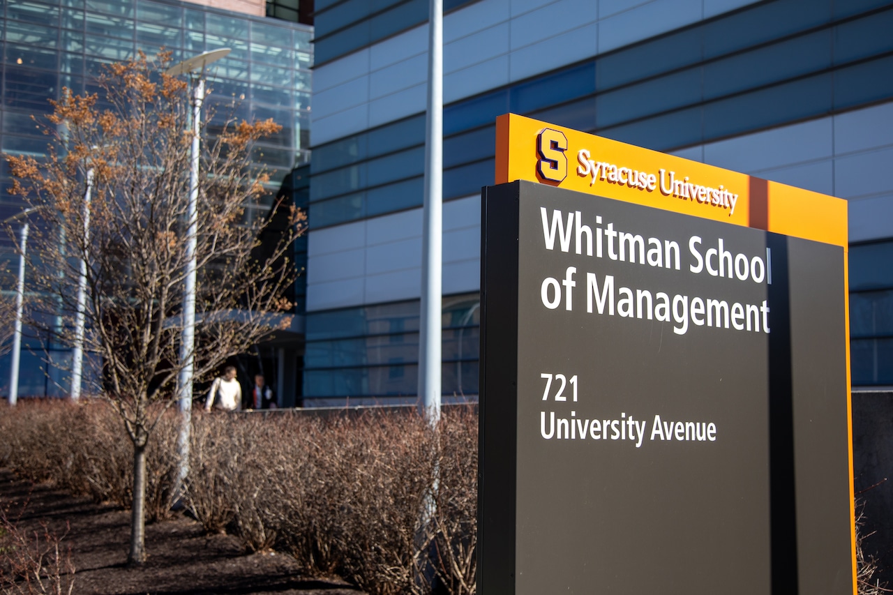 Syracuse University’s ‘Shark Tank’ class aims to connect cash-hungry startups with investors