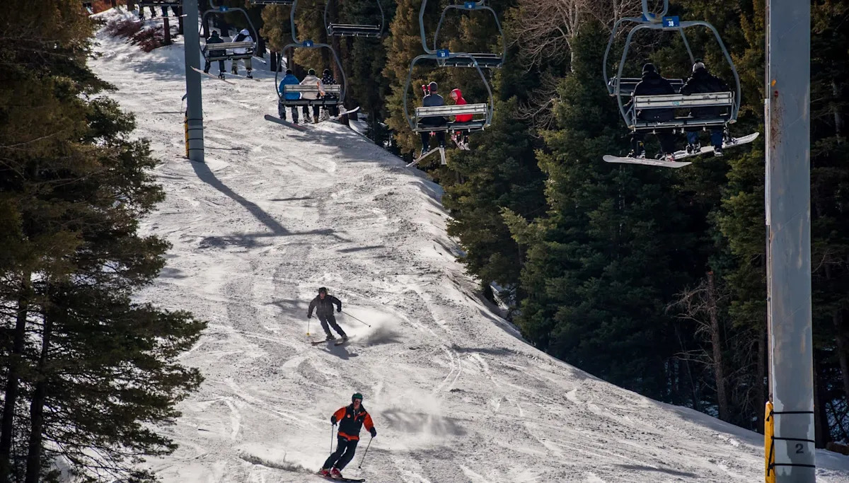 US ski resorts devastated as worsening crisis impacts business: 'It's been really slow'
