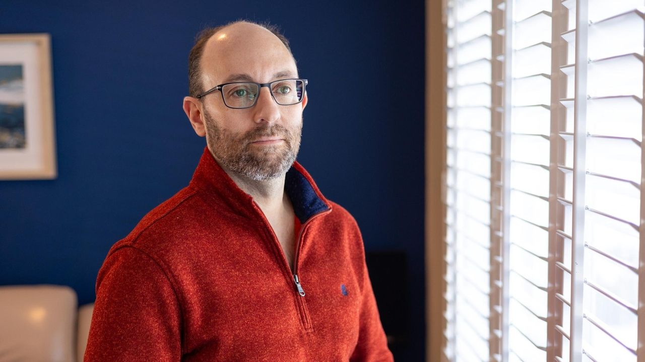 Digital marketplaces are a scammer's hotspot. How to protect yourself.