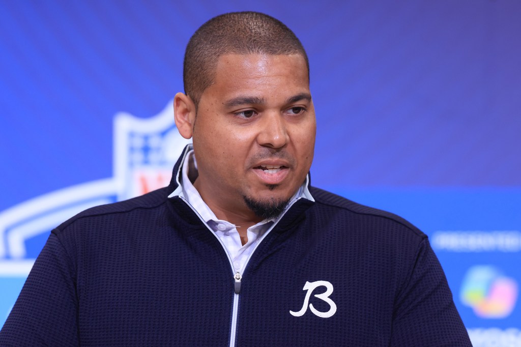 Chicago Bears open for business as they restock roster