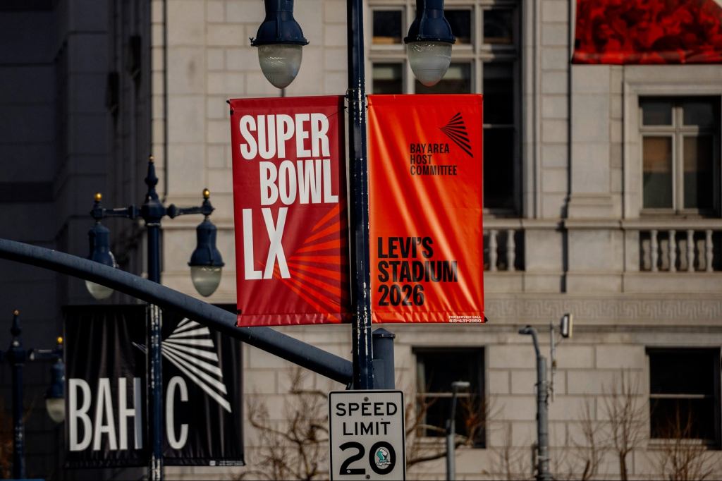 7 Game-Changing Business Lessons Every Entrepreneur Can Learn From the Super Bowl