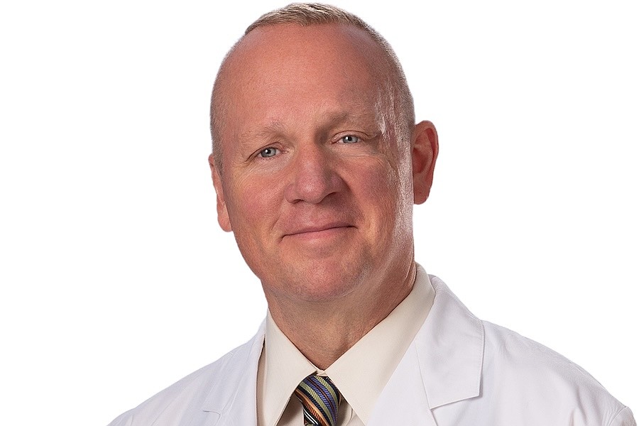 Ask a Doctor: Lifestyle and health are factors in deciding between dialysis and kidney transplant