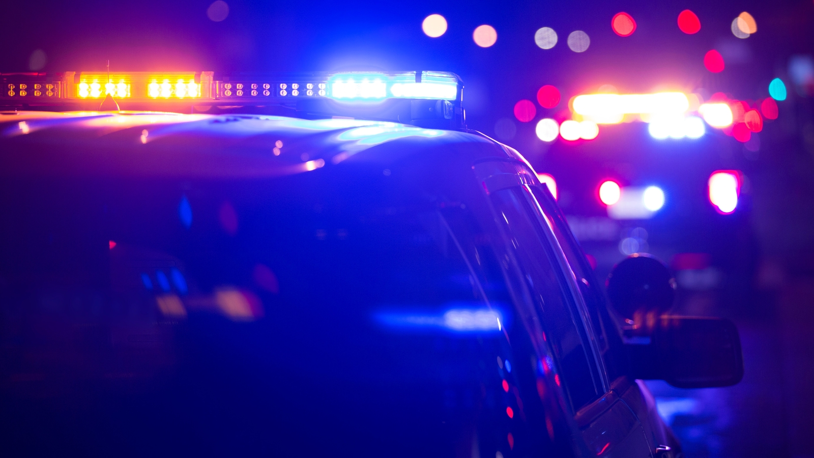 Chicago crime: Police department issues alert for string of business burglaries, armed robbery in Belmont Gardens and Avondale