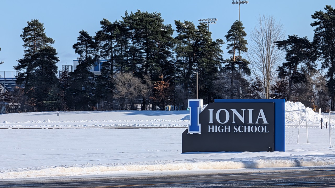 Ionia businesses host annual vendor market, fundraiser