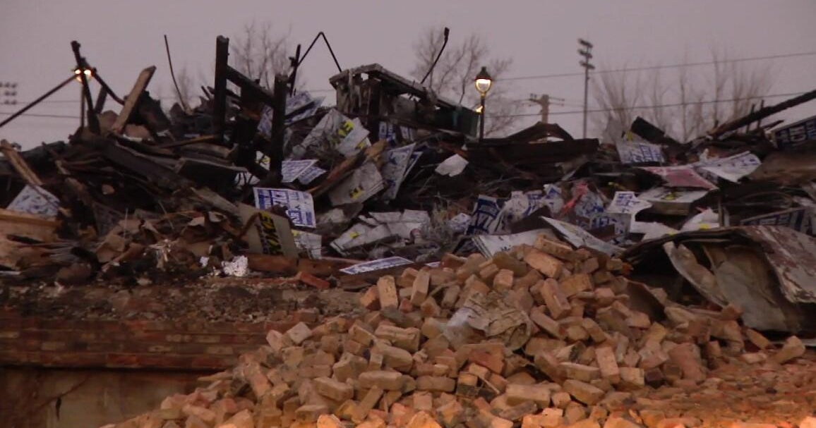 Joliet sign-making business carrying on after fire destroys building