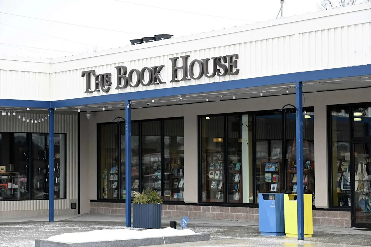 The Book House moves, new hotel opens in Schenectady