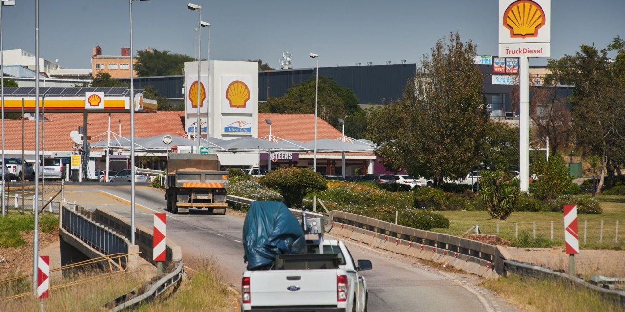 They Came for Its Riches, but Big Business Is Souring on South Africa