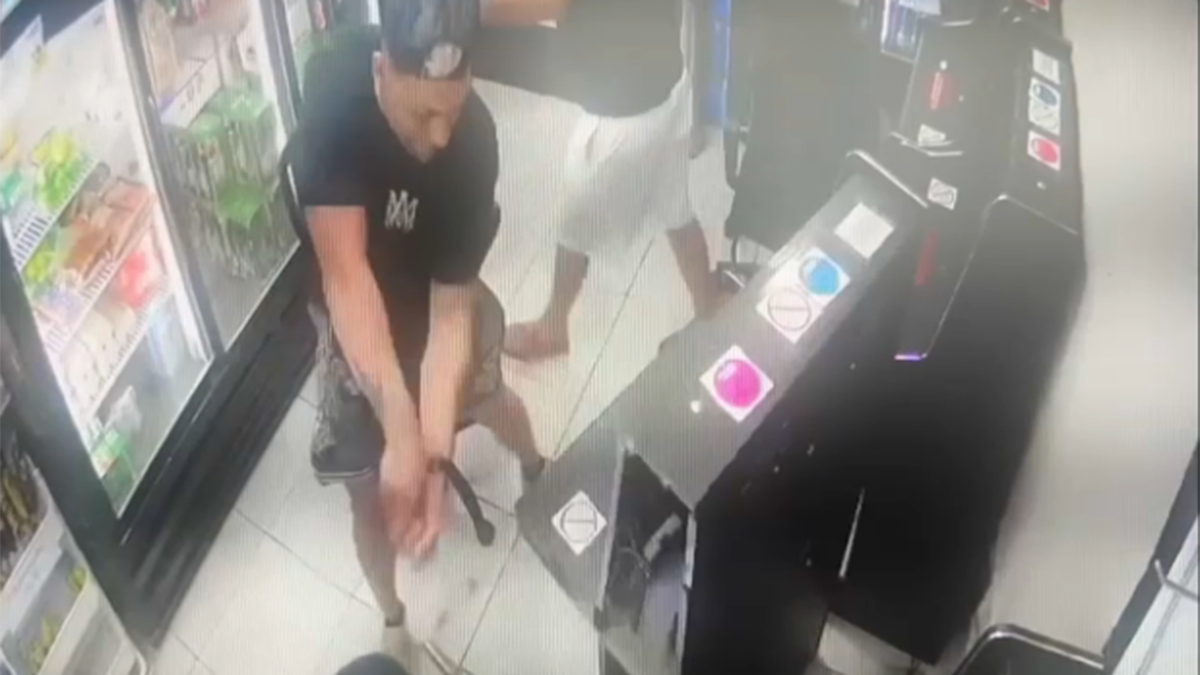 Video shows man smashing slot machines with hammer at Hialeah business – NBC 6 South Florida