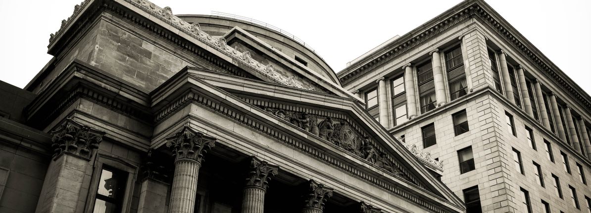 What Catalysts Are Reframing The Narrative For First Business Financial Services (FBIZ)