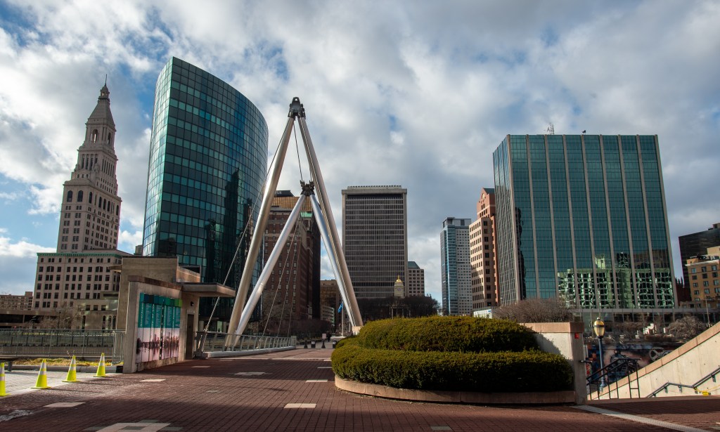 Global company expanding high-speed network in CT