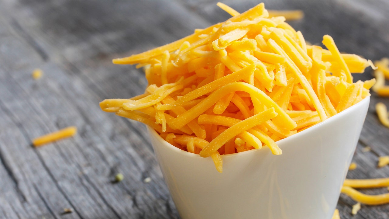 FDA traces E. coli outbreak to RAW Farm raw cheddar cheese