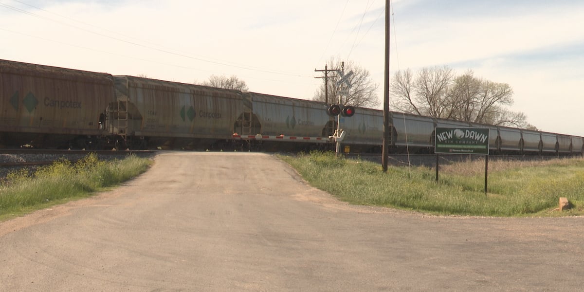 Stalled train blocks Brazos County business, homes for nearly a week