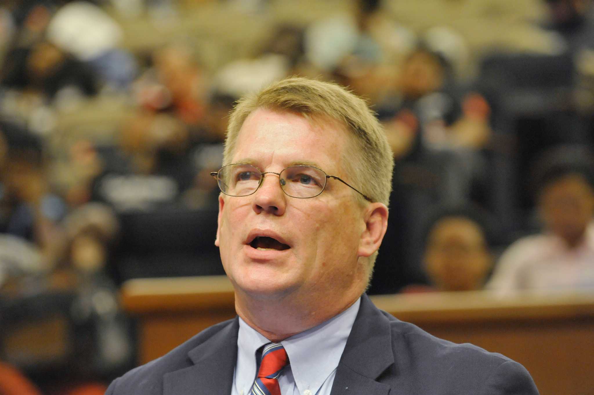 Business groups send letter to Hochul opposing packaging bill