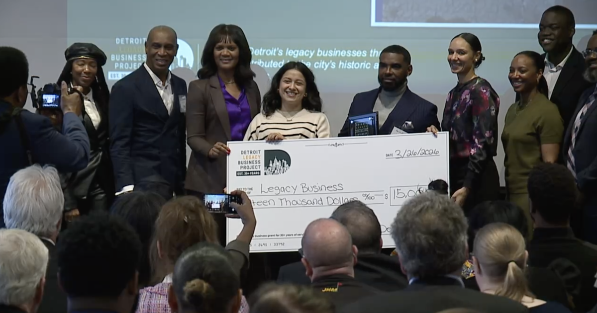 City awards grants to 30 long-standing businesses