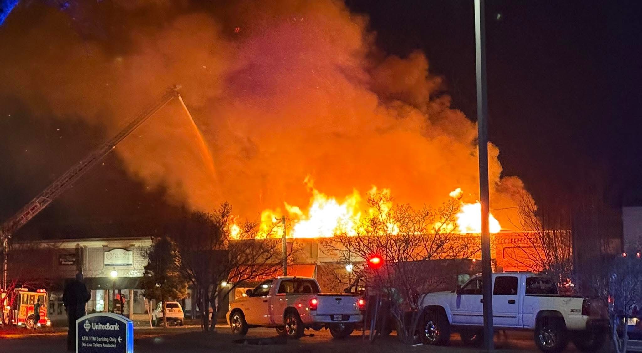 Downtown Barnesville fire destroys businesses