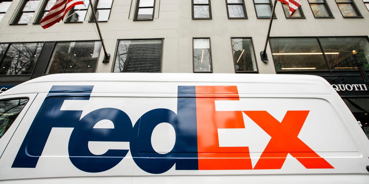 FedEx and UPS Face Lawsuits From Customers Over Tariff Brokerage Fees