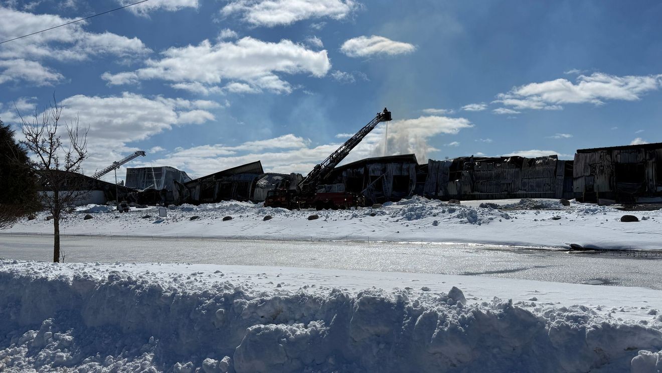 Green Bay Fire issues update on business blaze still active after 24 hours