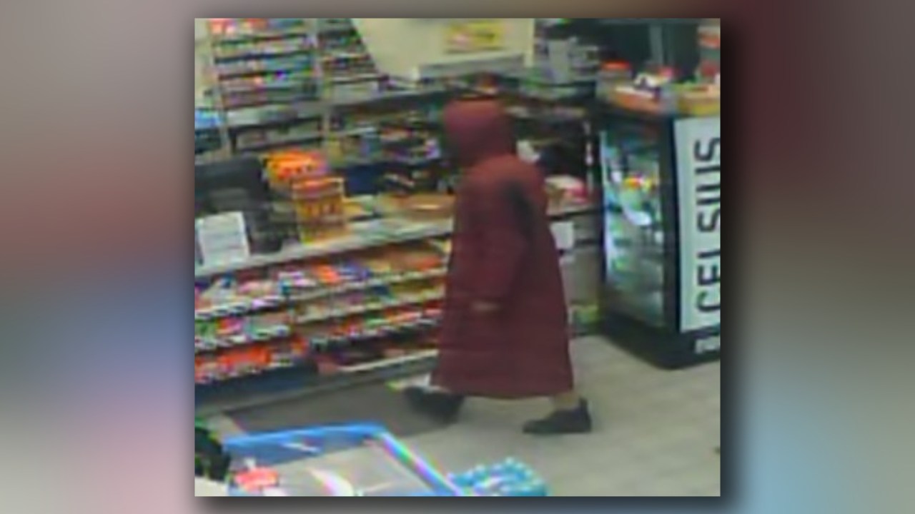 Henrico business robbed at knifepoint, police searching for suspect