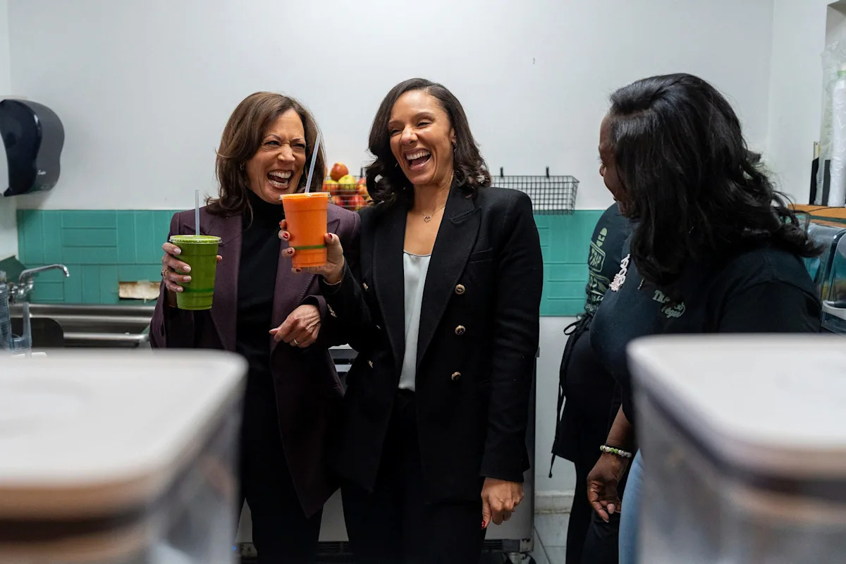 Kamala Harris, Mary Sheffield meet to highlight Detroit business Trap Vegan