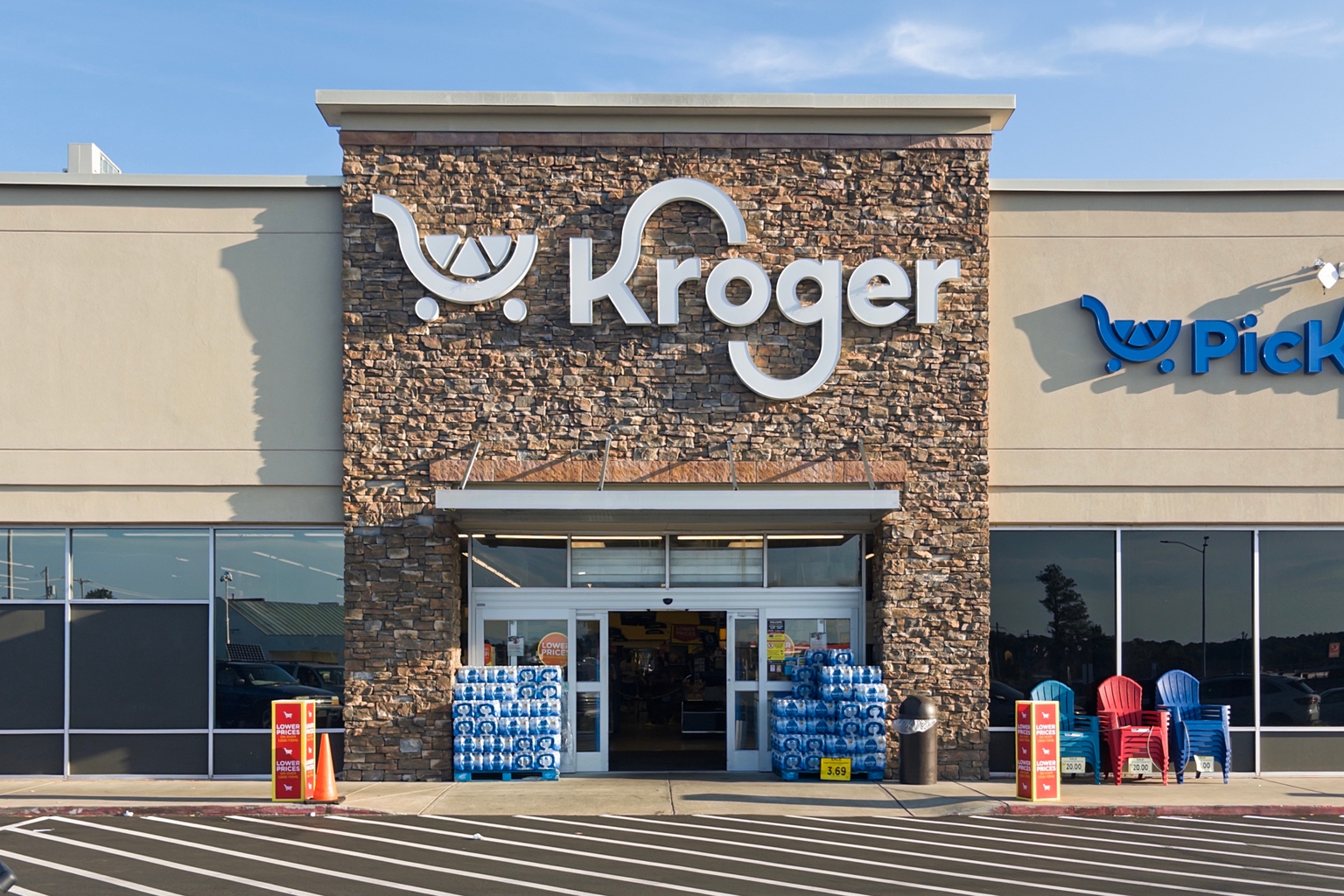 Kroger: Strong E-Commerce Growth, But Fairly Valued After Rally (Downgrade)