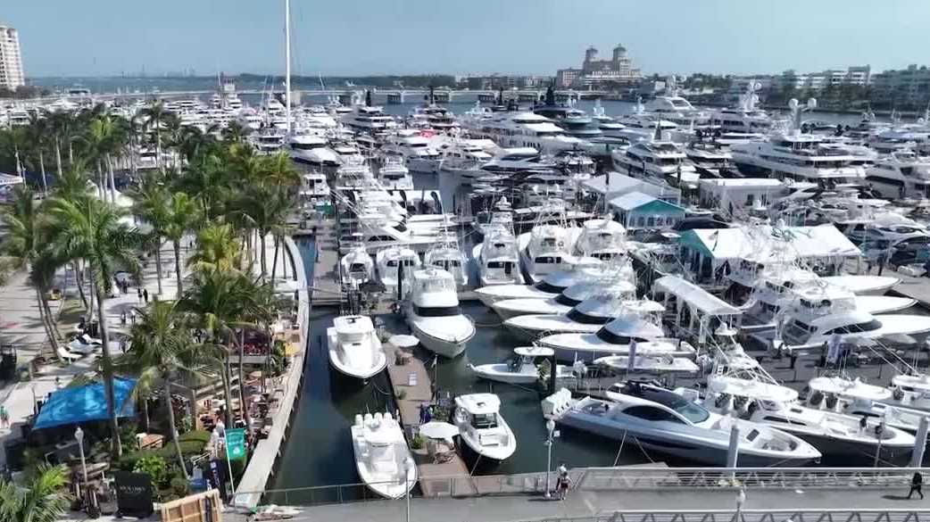 Palm Beach boat show fuels local businesses